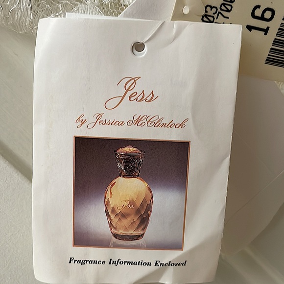 WEDDING BELLS! Jessica McClintock Ivory Lace Gown, new w tags, retail $388. - Picture 3 of 9